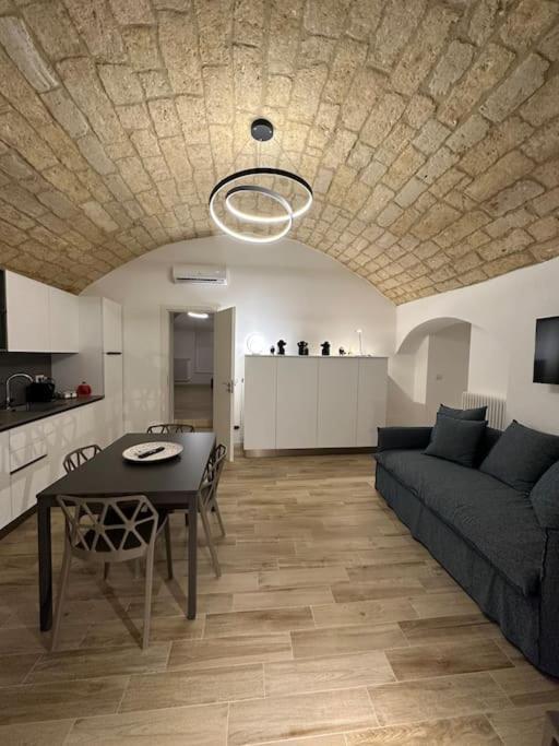 Mediterranean House Бари Экстерьер фото
